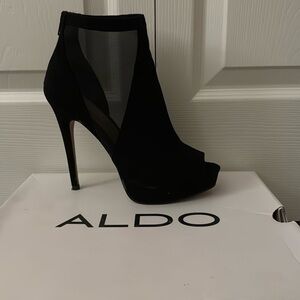 ALDO Jaina Black Open Toe Heels 
size 7.5